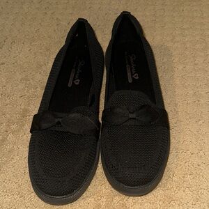 Skechers Women's Black Knit Loafers